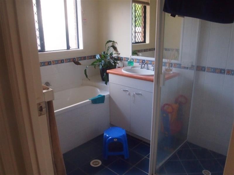 43 Brookside Pl, Lota QLD 4179