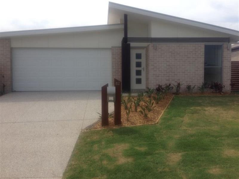 82 Brookside  Cct, Ormeau QLD 4208