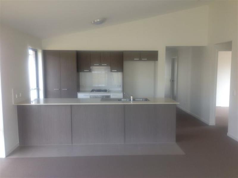 82 Brookside  Cct, Ormeau QLD 4208