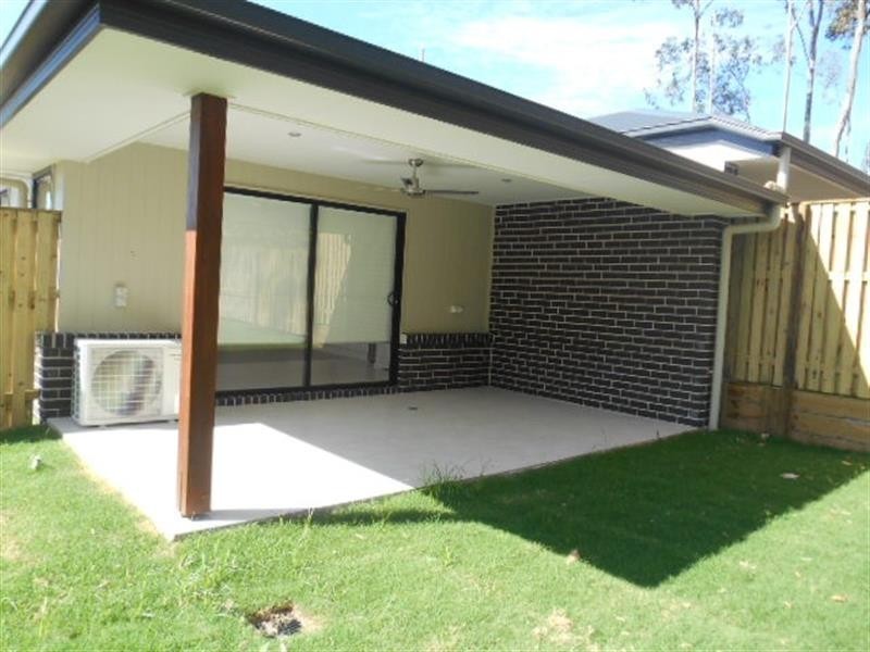 27B Eustace Cct, Augustine Heights QLD 4300