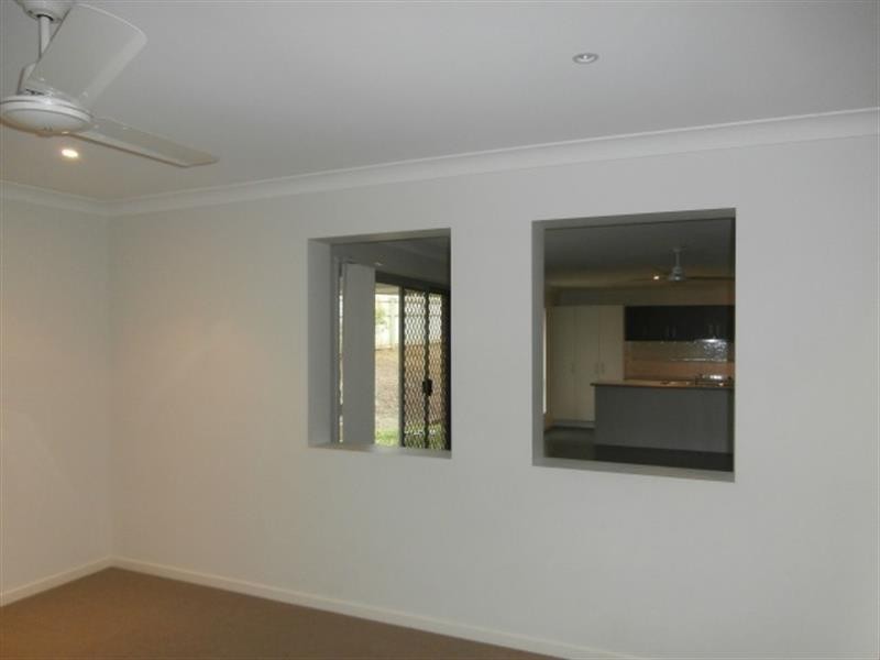 9 Simveesh St, Calamvale QLD 4116