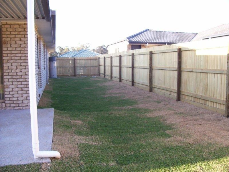 10 Griffen  Pl, Crestmead QLD 4132