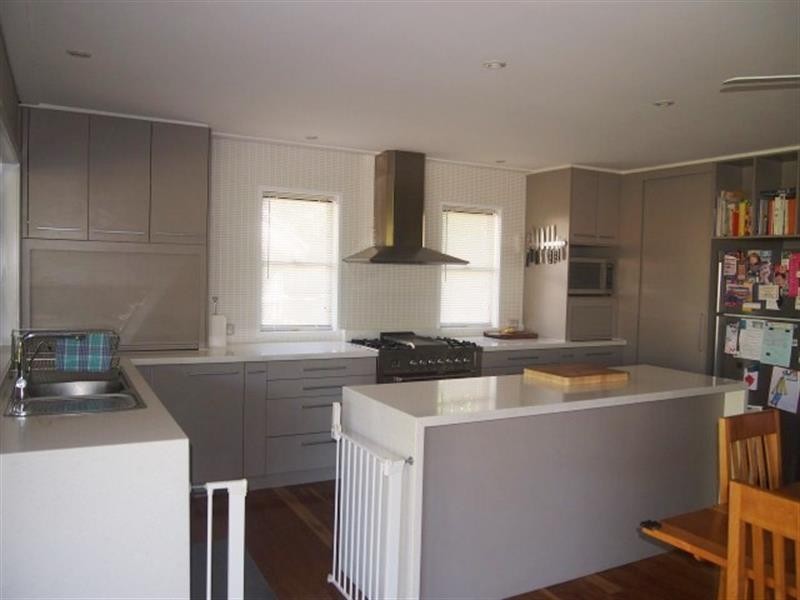 129 Springwood Rd, Springwood QLD 4127