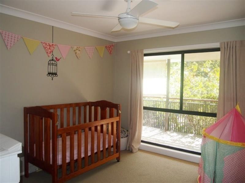 129 Springwood Rd, Springwood QLD 4127