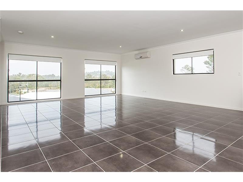 26 Dray Ct, Riverhills QLD 4074