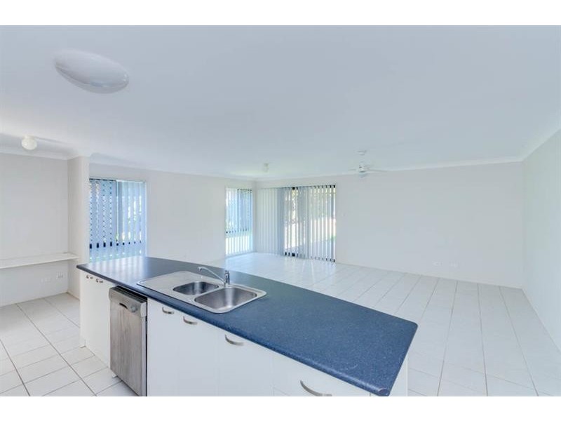 4 Nadine Ct, Warner QLD 4500