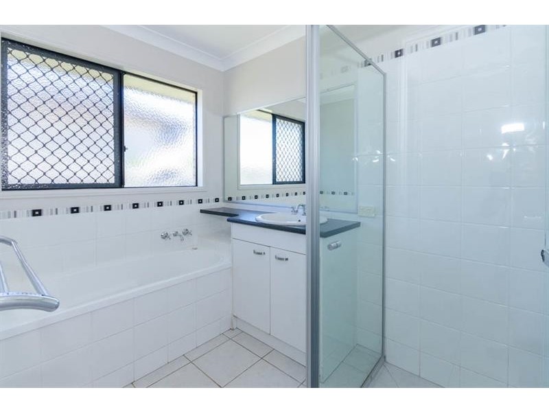 4 Nadine Ct, Warner QLD 4500