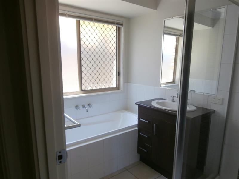 1 Simveesh St, Calamvale QLD 4116