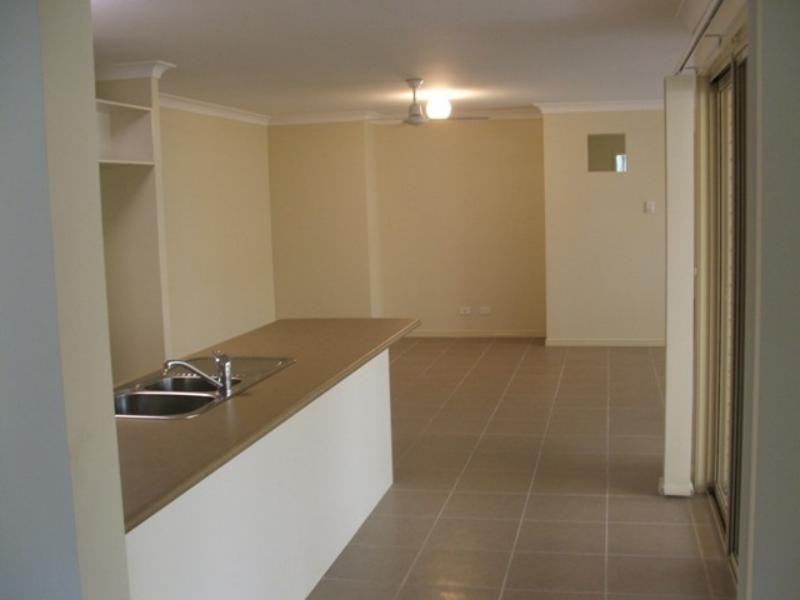 4 Mt Cootha Pl, Algester QLD 4115
