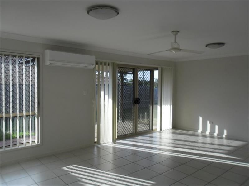 24 Somerwil Cres, Bellbird Park QLD 4300