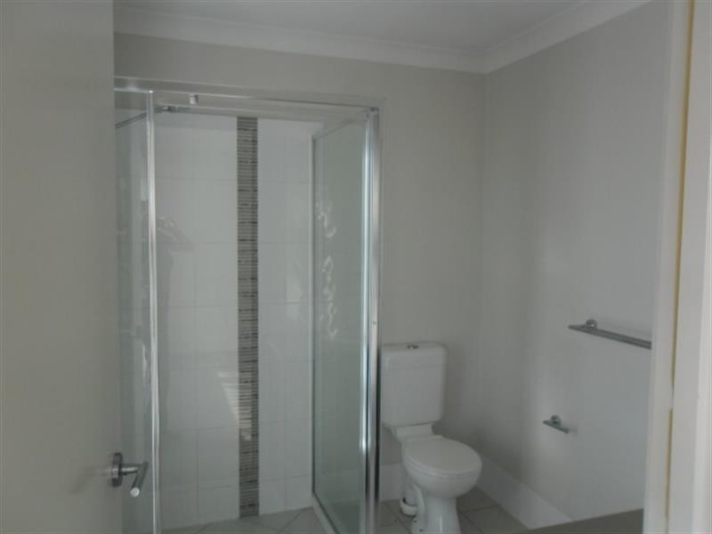 24 Somerwil Cres, Bellbird Park QLD 4300