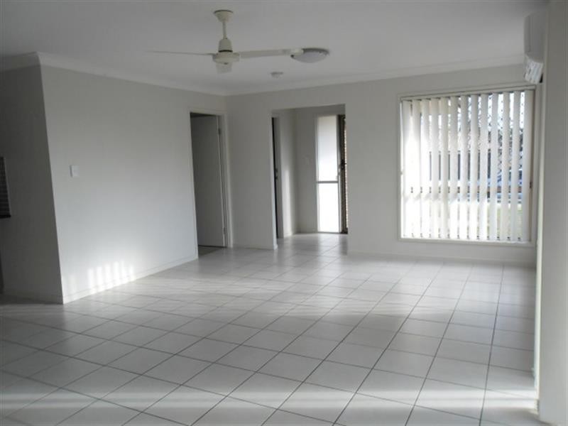 24 Somerwil Cres, Bellbird Park QLD 4300