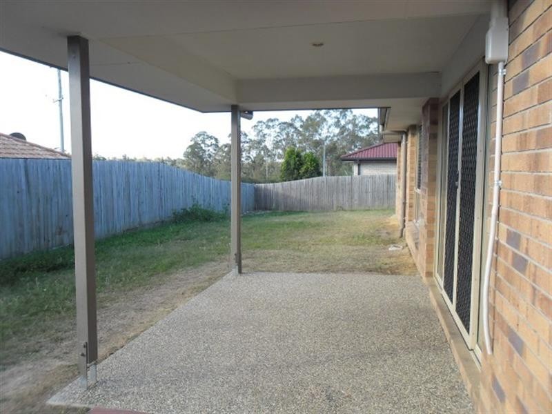 24 Somerwil Cres, Bellbird Park QLD 4300