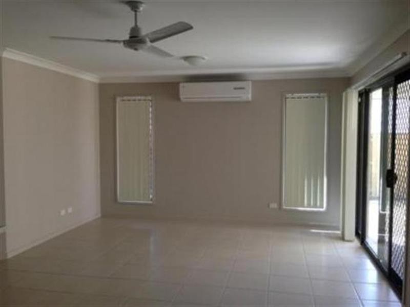17 Messara Cct, Durack QLD 4077