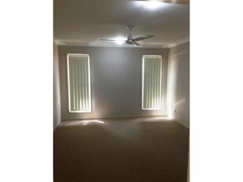 17 Messara Cct, Durack QLD 4077