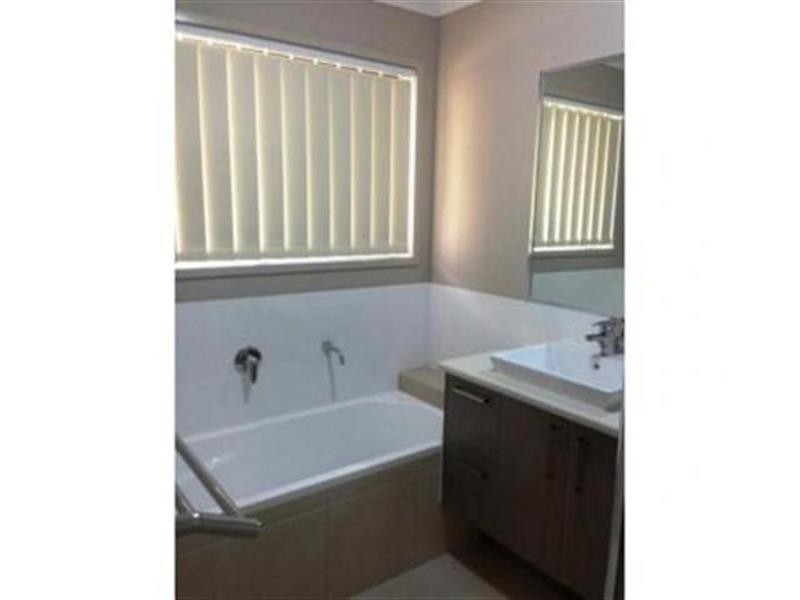 17 Messara Cct, Durack QLD 4077