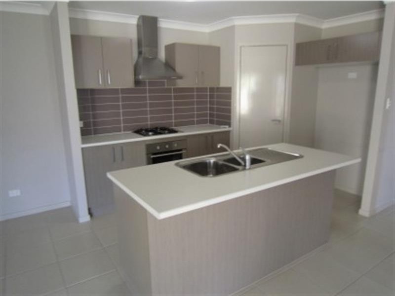 17 Messara Cct, Durack QLD 4077