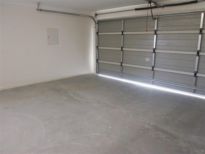 9 Willow Rise Dr, Waterford QLD 4133