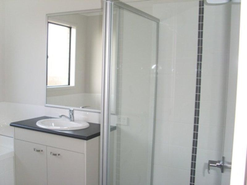 3 Lucy St, Marsden QLD 4132