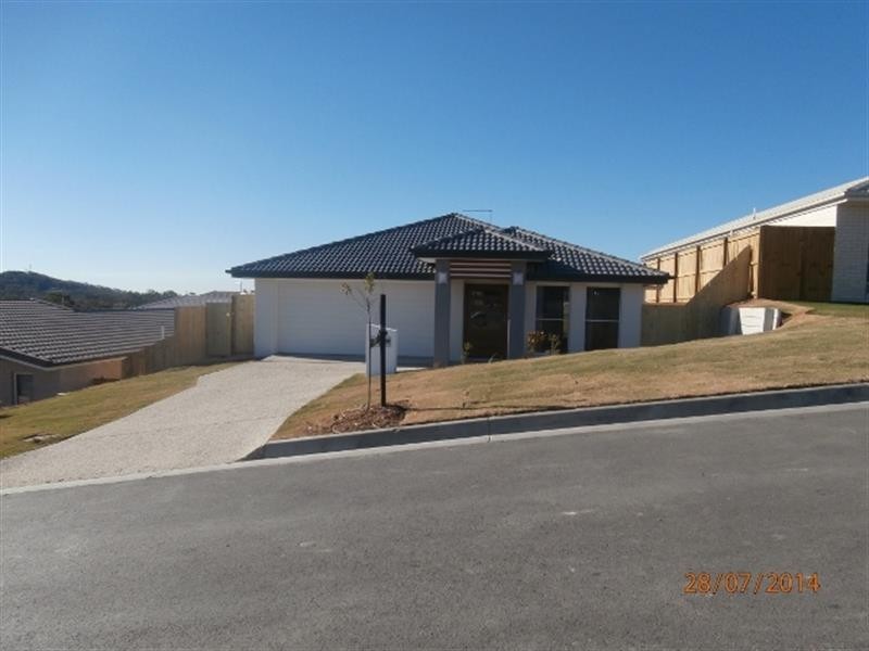 9 Cairnlea Dr, Pimpama QLD 4209