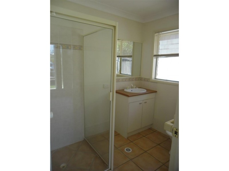 12 Gladebourne  Cres, Victoria Point QLD 4165