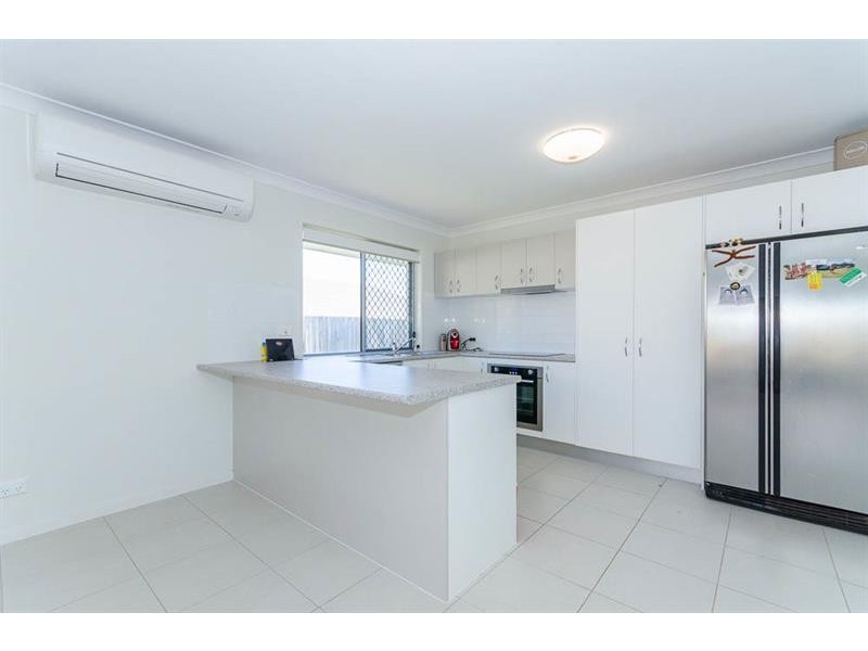 33 Hume Cct, Warner QLD 4500