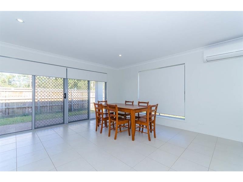 33 Hume Cct, Warner QLD 4500