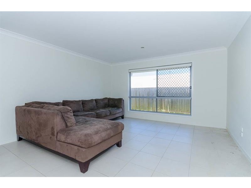 33 Hume Cct, Warner QLD 4500