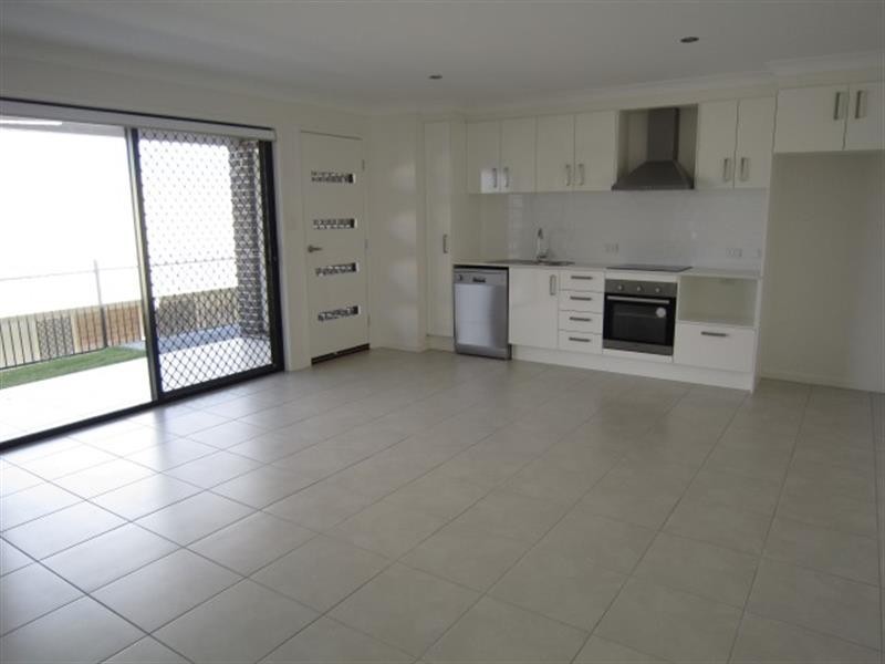 52B Sawmill Cct, Riverhills QLD 4074