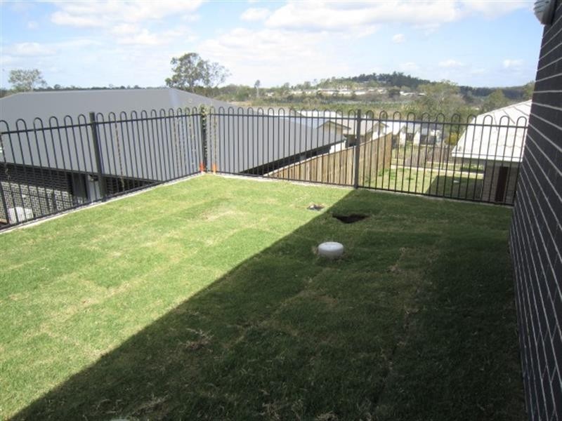 52B Sawmill Cct, Riverhills QLD 4074