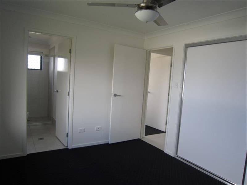 52B Sawmill Cct, Riverhills QLD 4074