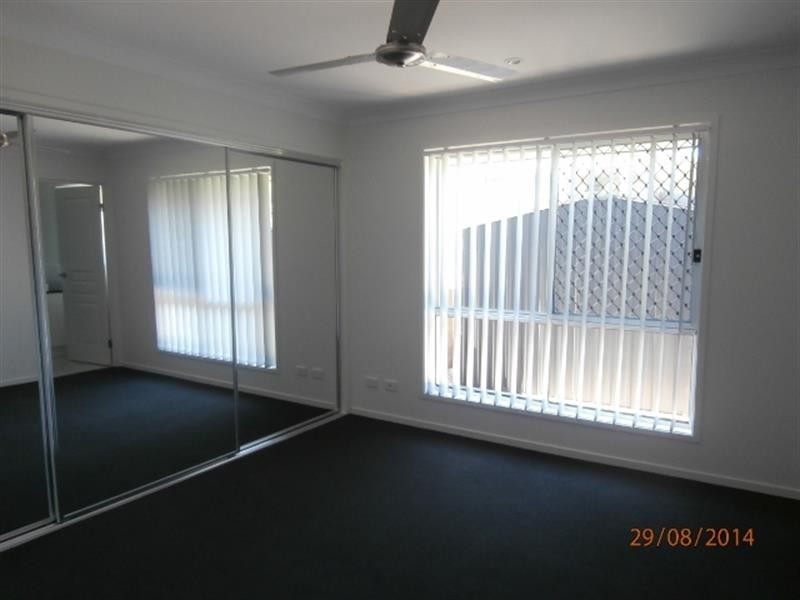 9 Greencastle Pde, Maudsland QLD 4210