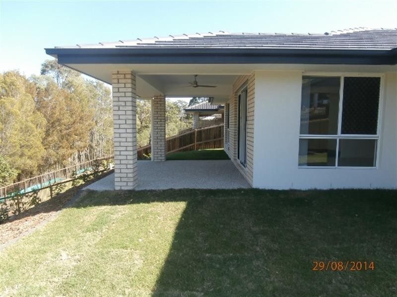 9 Greencastle Pde, Maudsland QLD 4210