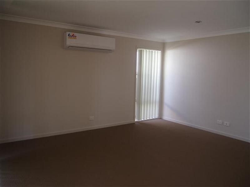 3 Oasis Ct, Marsden QLD 4132