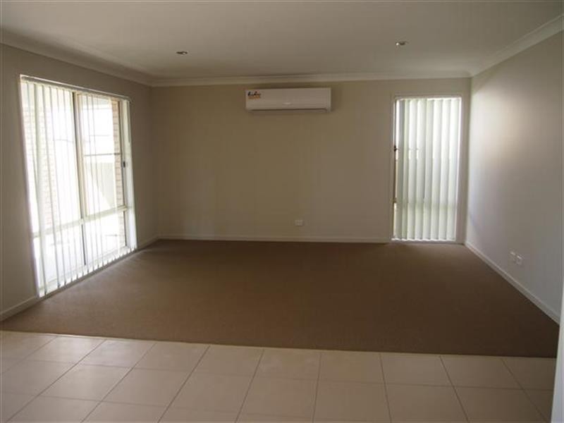 3 Oasis Ct, Marsden QLD 4132