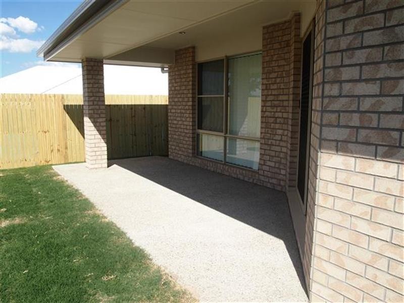3 Oasis Ct, Marsden QLD 4132