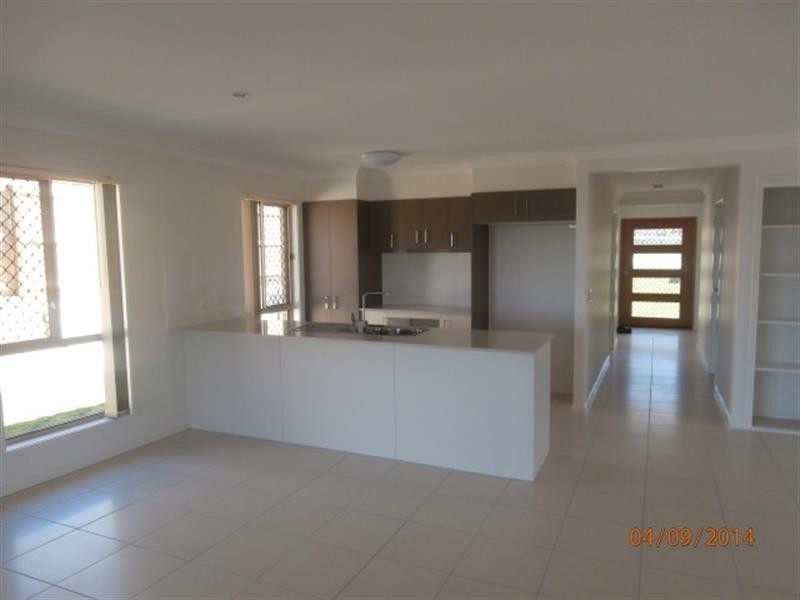 19 Nevron Dr, Bahrs Scrub QLD 4207