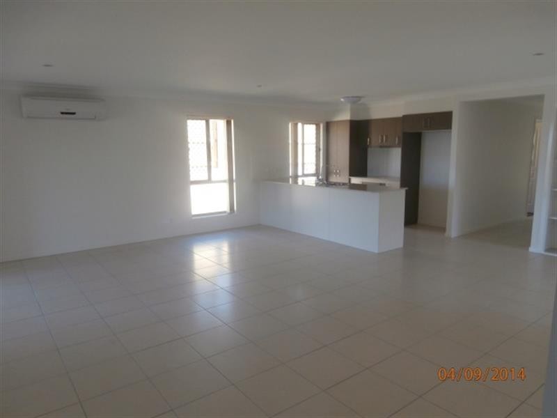 19 Nevron Dr, Bahrs Scrub QLD 4207