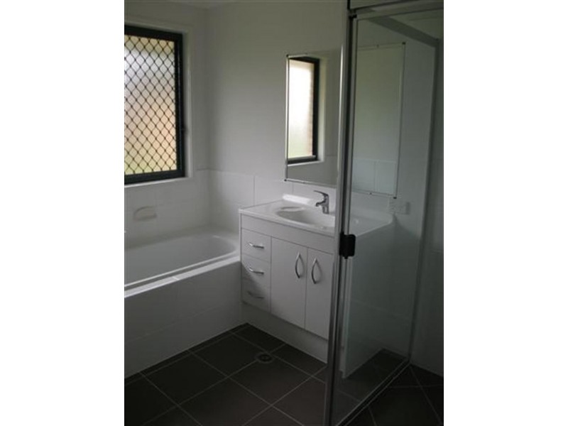 93 Judith St, Crestmead QLD 4132