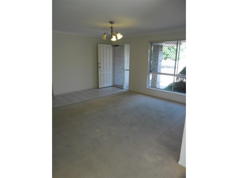 103 Bunker Rd, Victoria Point QLD 4165