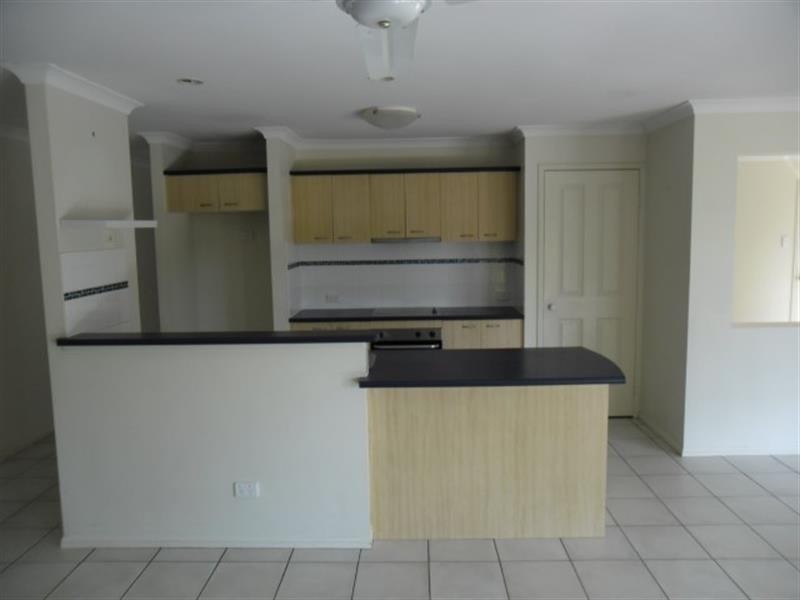 103 Bunker Rd, Victoria Point QLD 4165