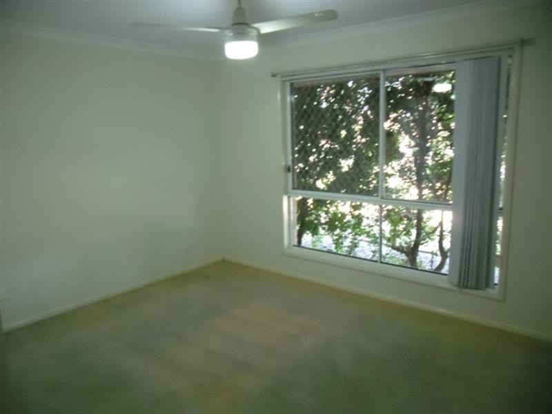 103 Bunker Rd, Victoria Point QLD 4165