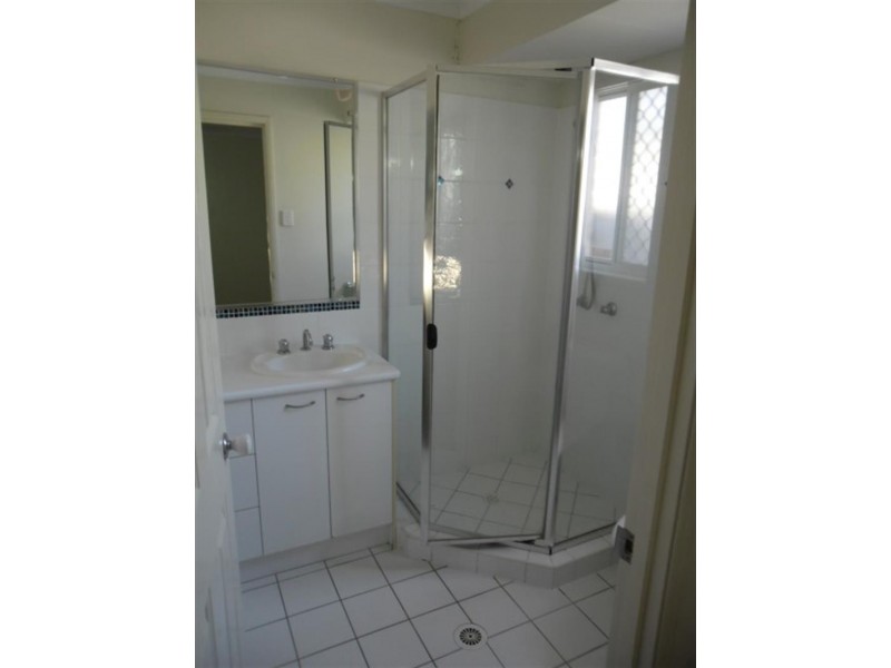 103 Bunker Rd, Victoria Point QLD 4165