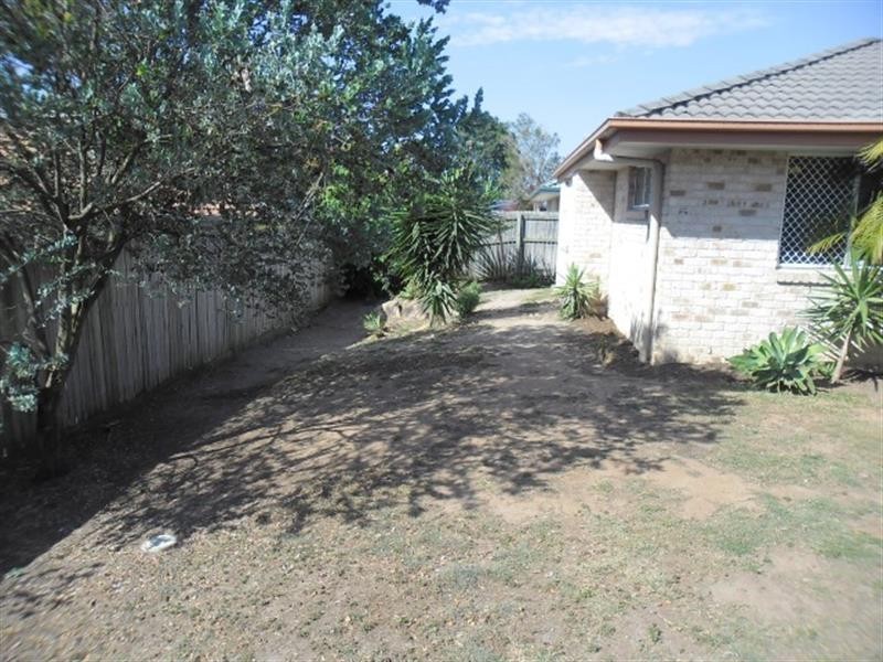 103 Bunker Rd, Victoria Point QLD 4165