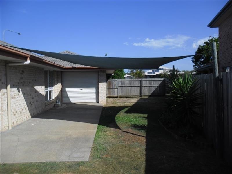 103 Bunker Rd, Victoria Point QLD 4165