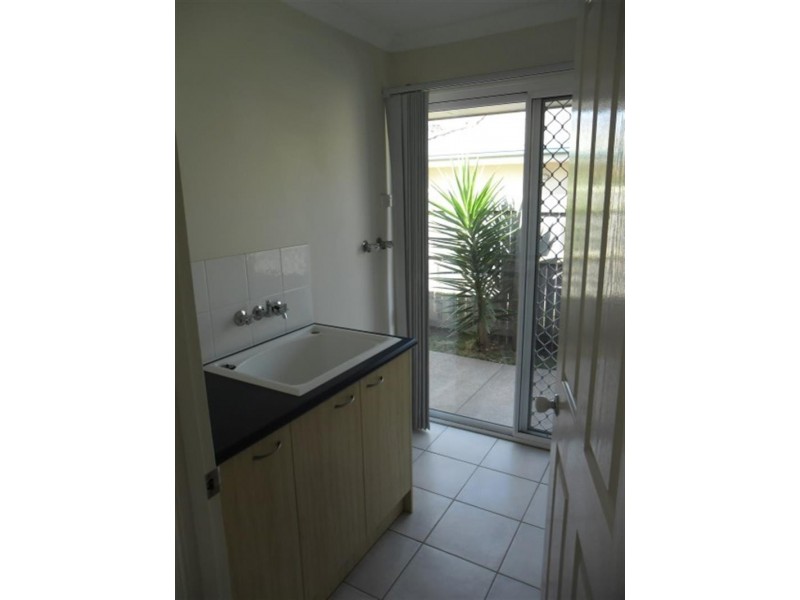 103 Bunker Rd, Victoria Point QLD 4165