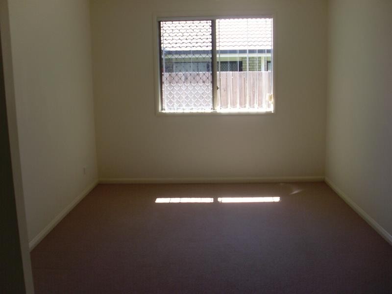 12 Overton St, Calamvale QLD 4116