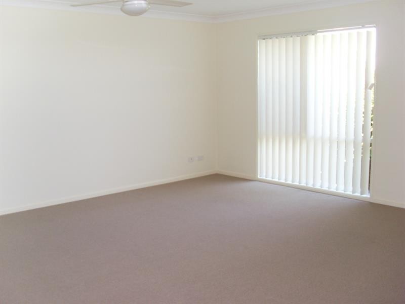 12 Overton St, Calamvale QLD 4116