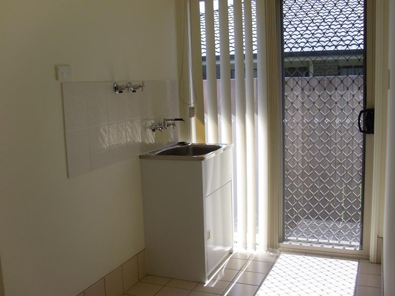 12 Overton St, Calamvale QLD 4116