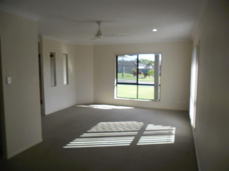 19 Summerhill St, Victoria Point QLD 4165